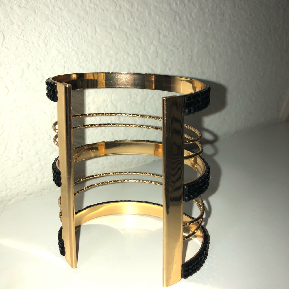 Cuff Bracelet - Picture 5 of 6